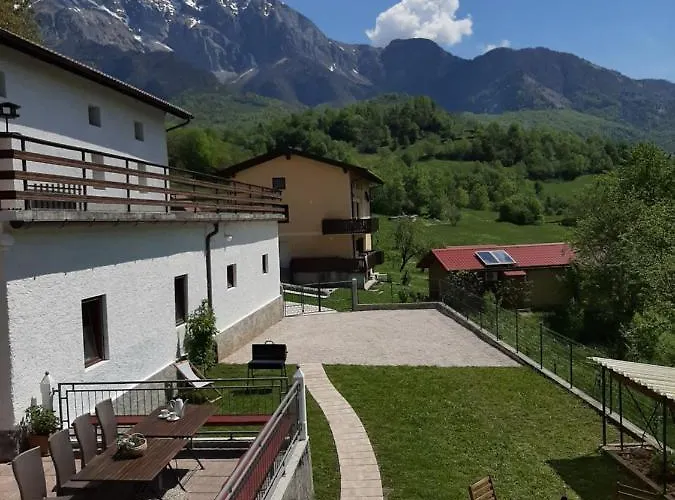 House Dori Casa de Férias